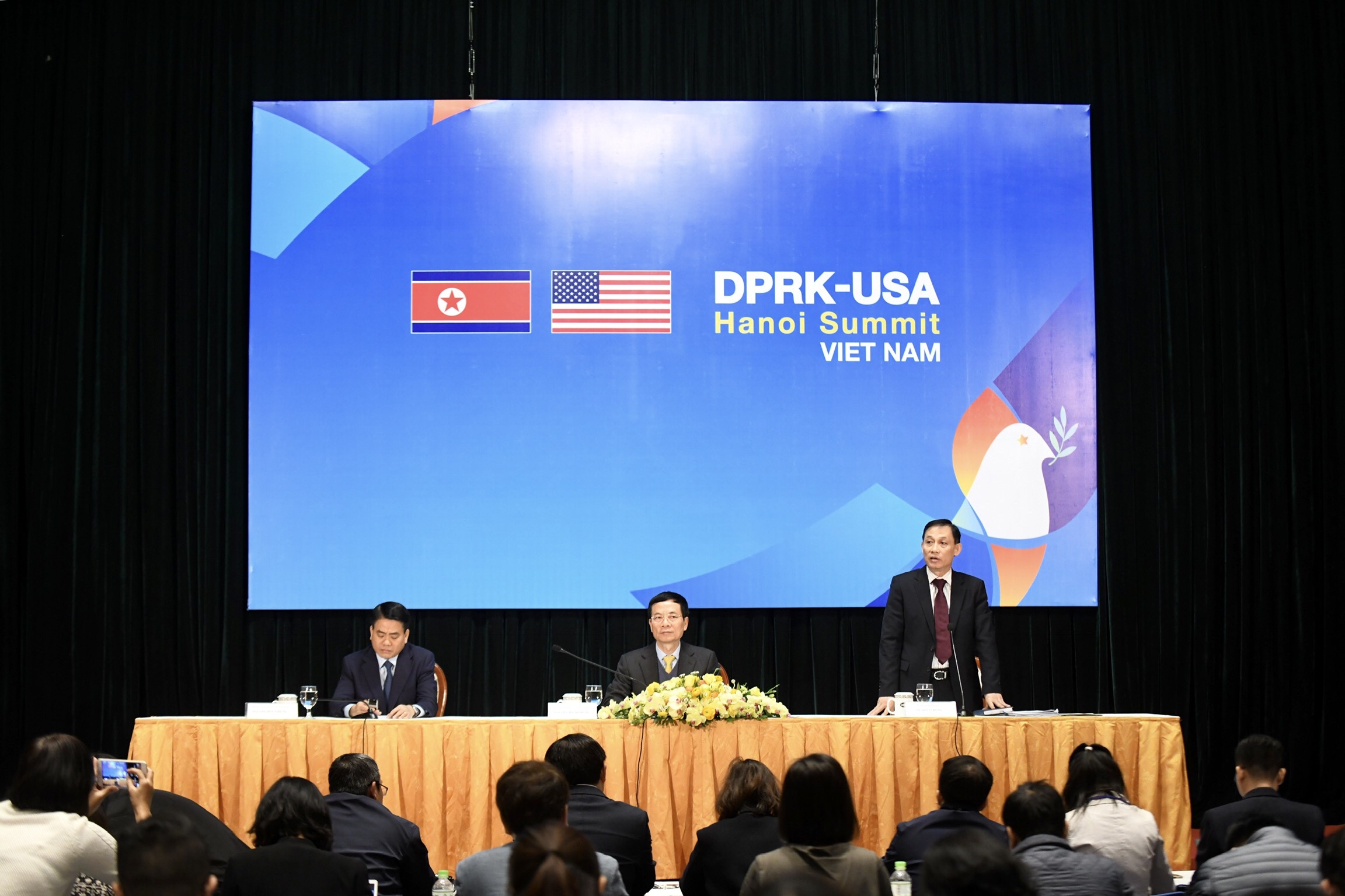 hoi nghi trump kim tai ha noi anh 2