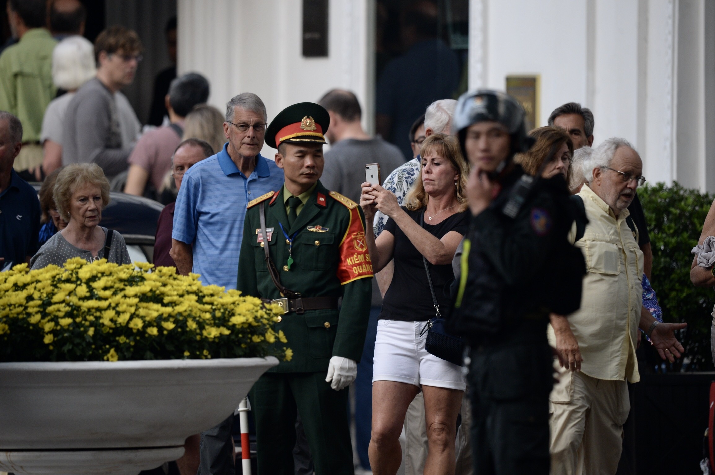 nhom phong vien nha trang tai metropole anh 11