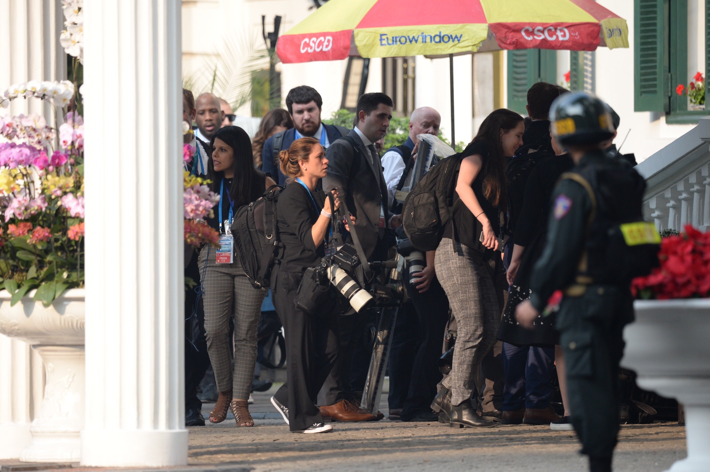 nhom phong vien nha trang tai metropole anh 7