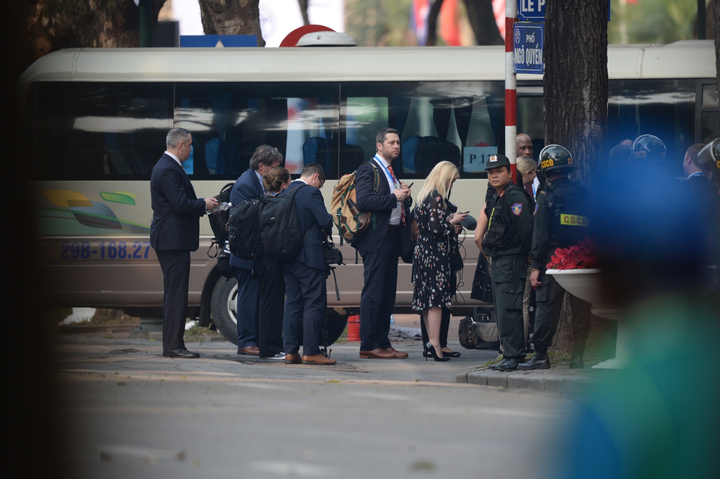 nhom phong vien nha trang tai metropole anh 1