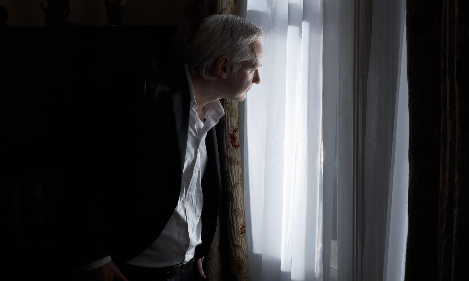 julian assange da that sung the nao anh 5