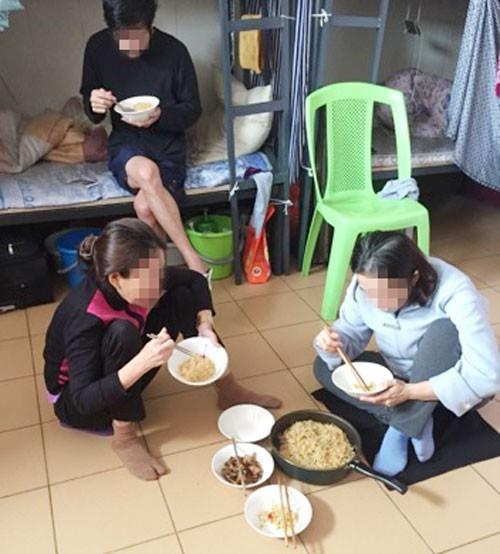 lao dong viet nam bi ket o nga anh 2