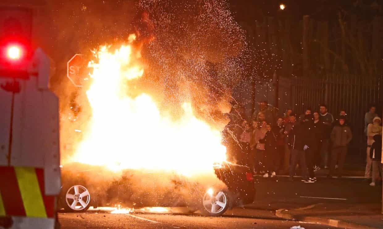 Nu nha bao bi ban chet khi dang dua tin vu 'khung bo' o Bac Ireland hinh anh