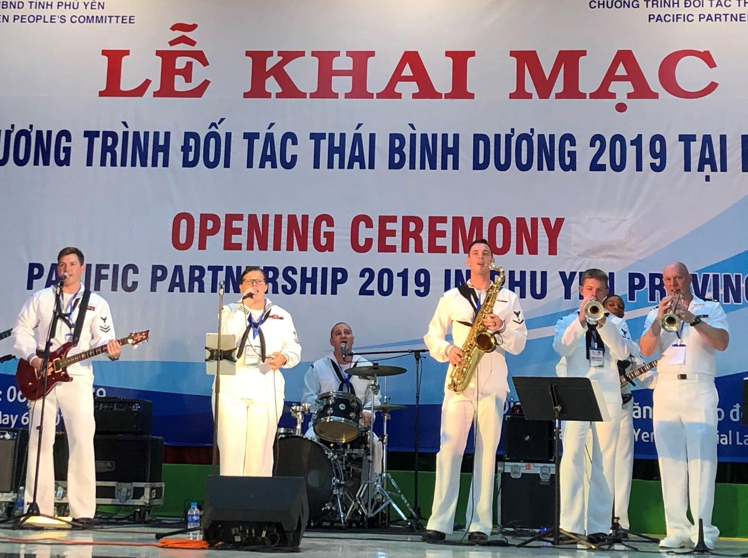 Khai mac chuong trinh Doi tac Thai Binh Duong 2019 tai Phu Yen hinh anh