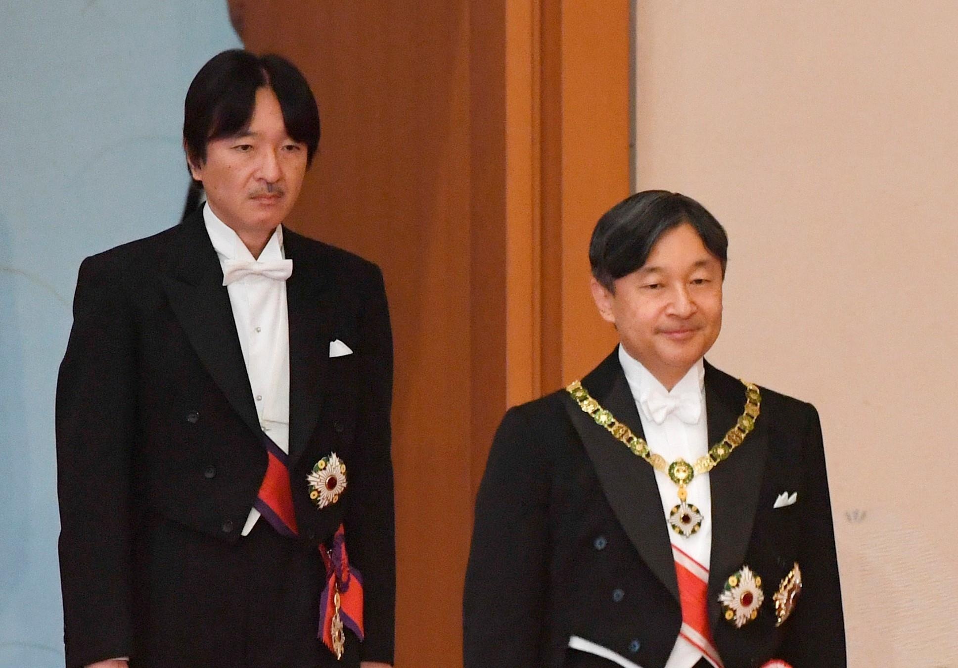 Thai tu Akishino phoi bay 'cung dau' hoang gia Nhat Ban? hinh anh