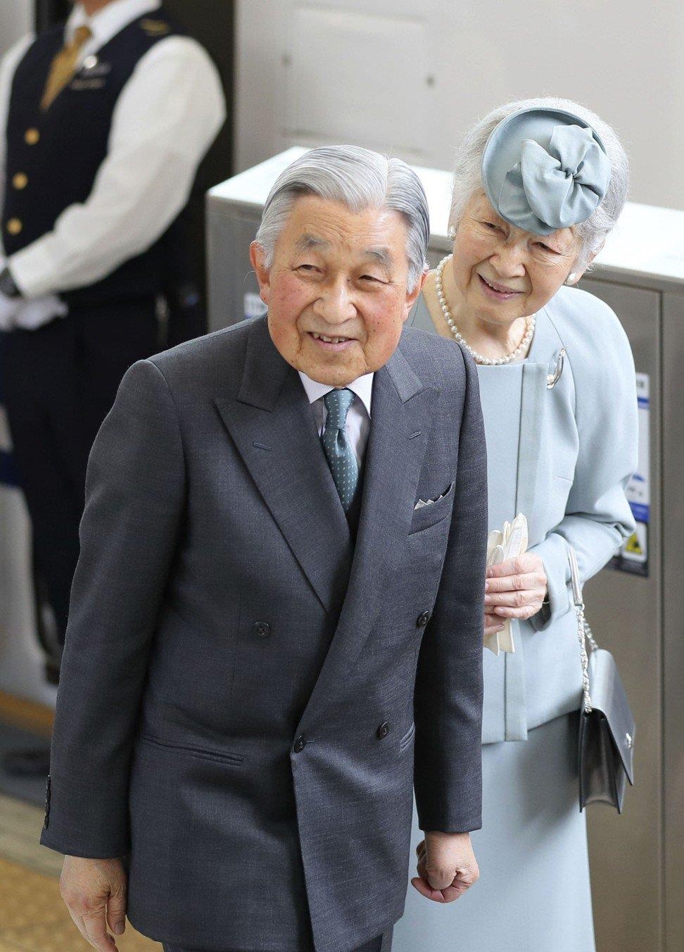 em trai nhat hoang phoi bay bat hoa anh 2