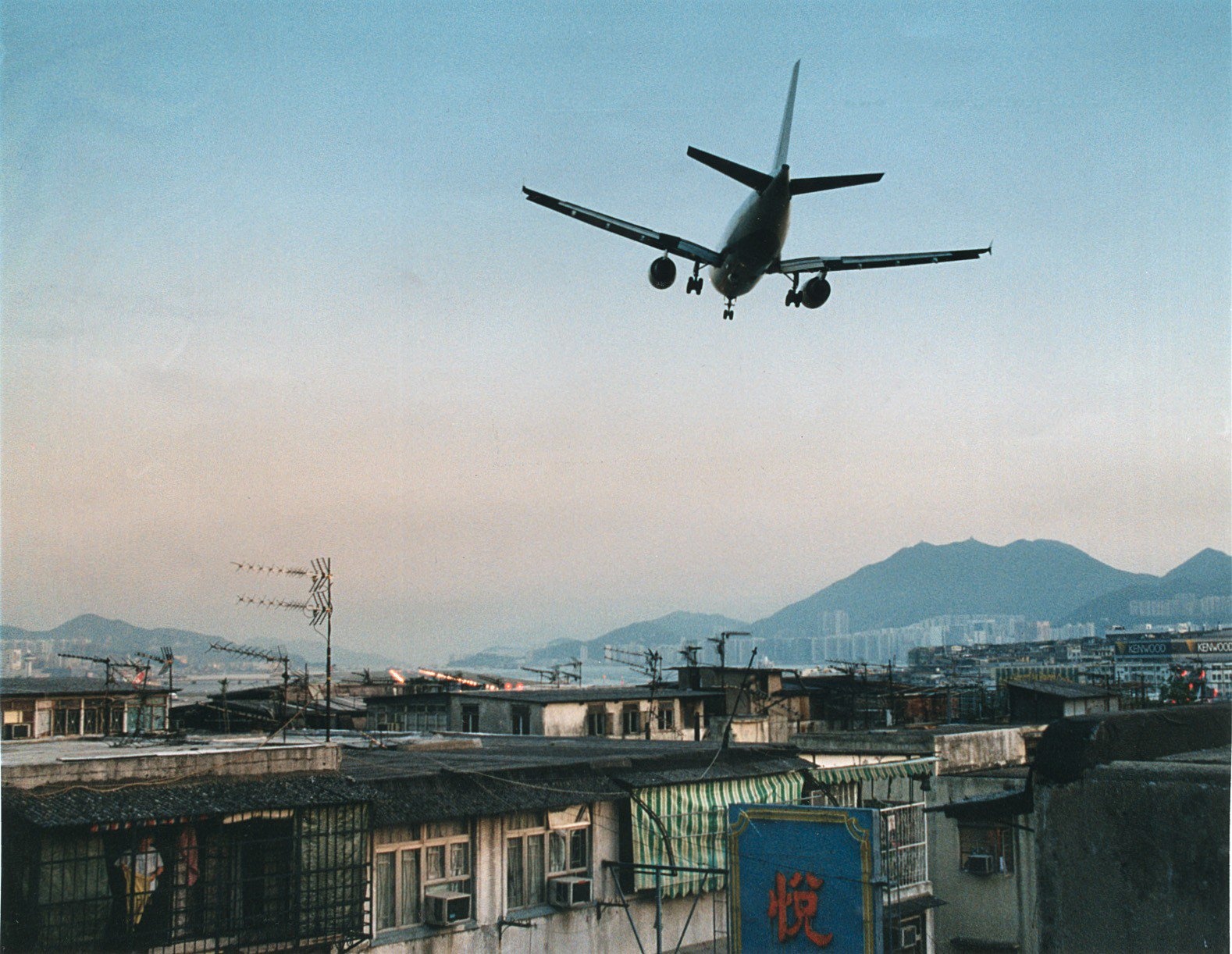 san bay kai tak hong hong kong anh 7