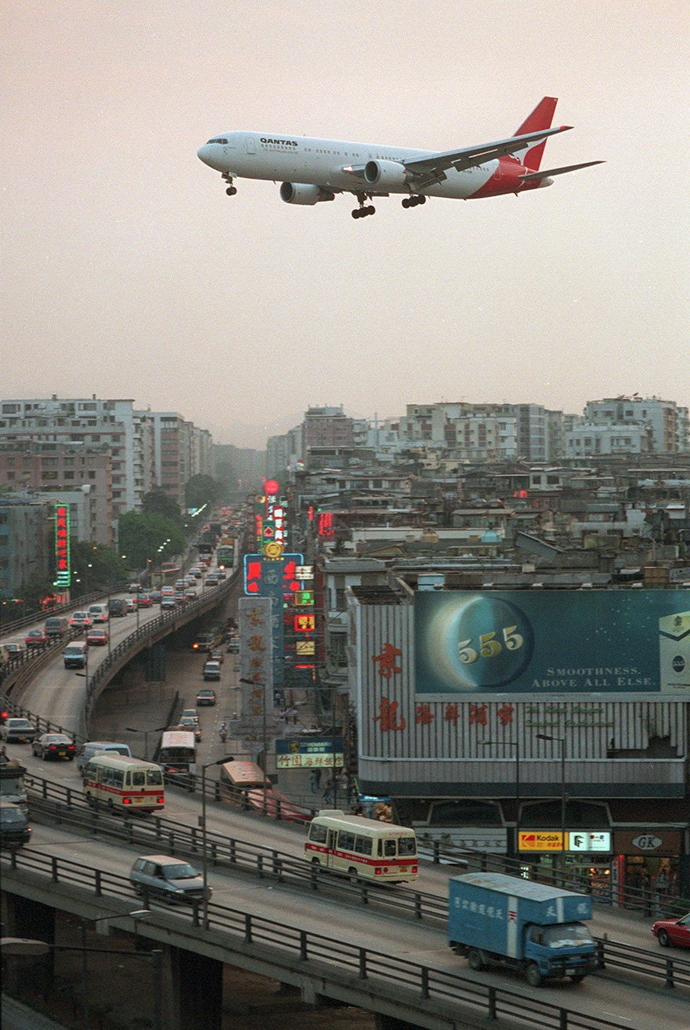 san bay kai tak hong hong kong anh 14