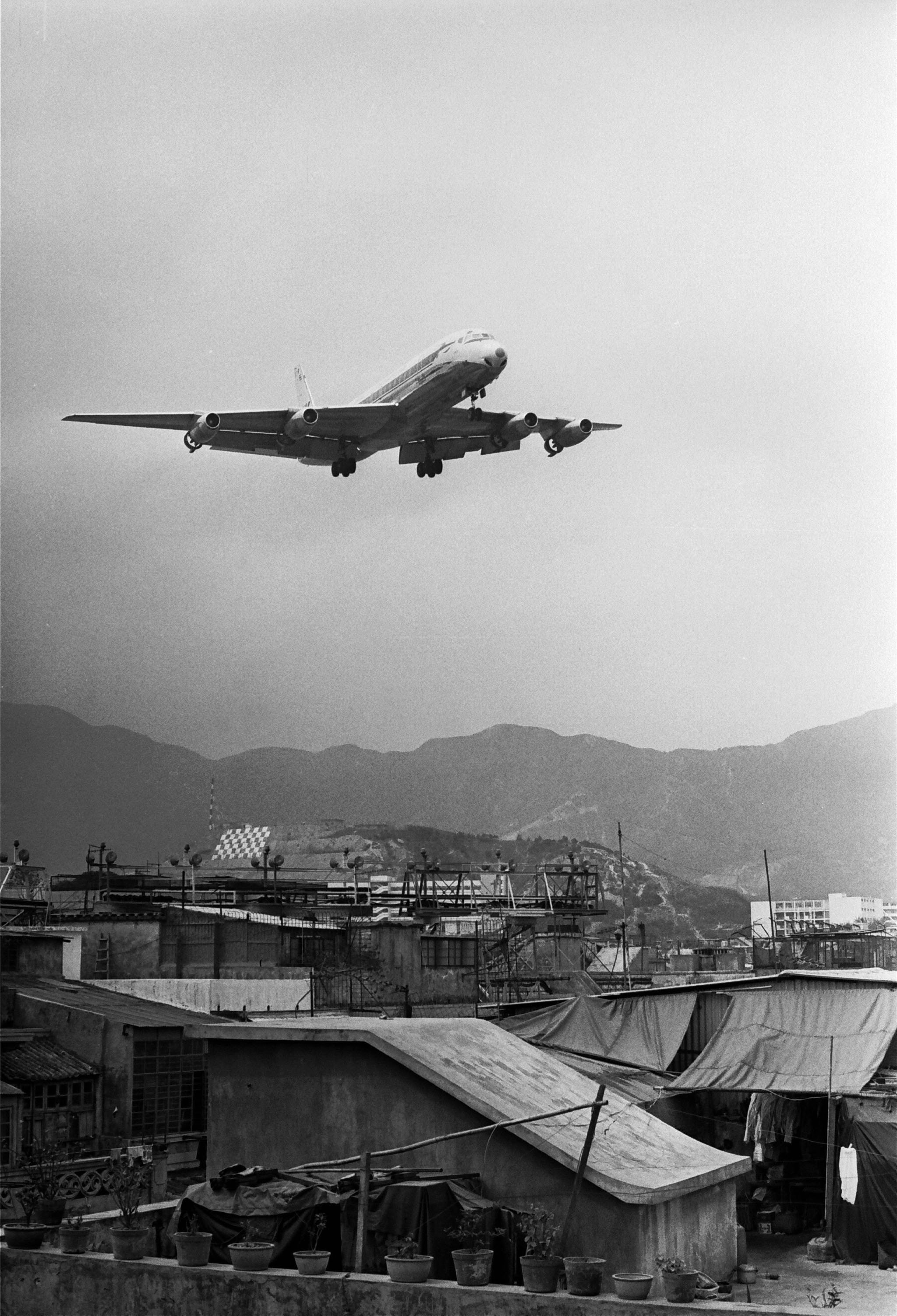 san bay kai tak hong hong kong anh 15