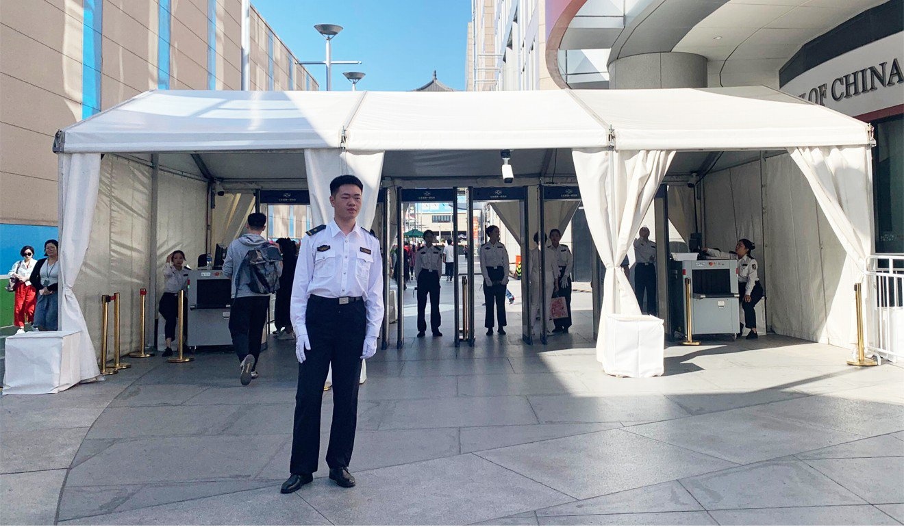 trung quoc an ninh tang cuong truoc quoc khanh anh 2