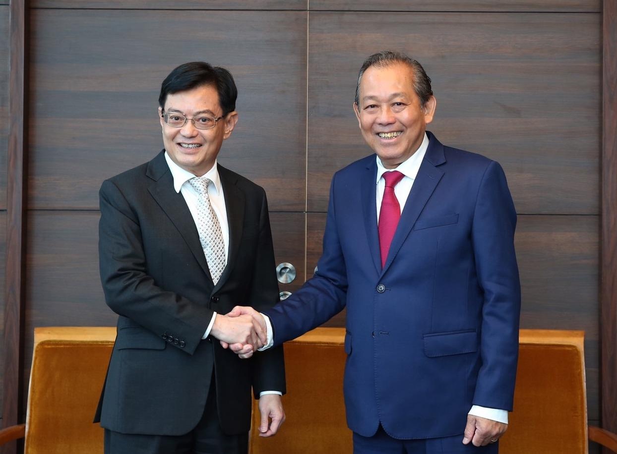 VN, Singapore nhan manh tam quan trong cua an ninh hang hai Bien Dong hinh anh