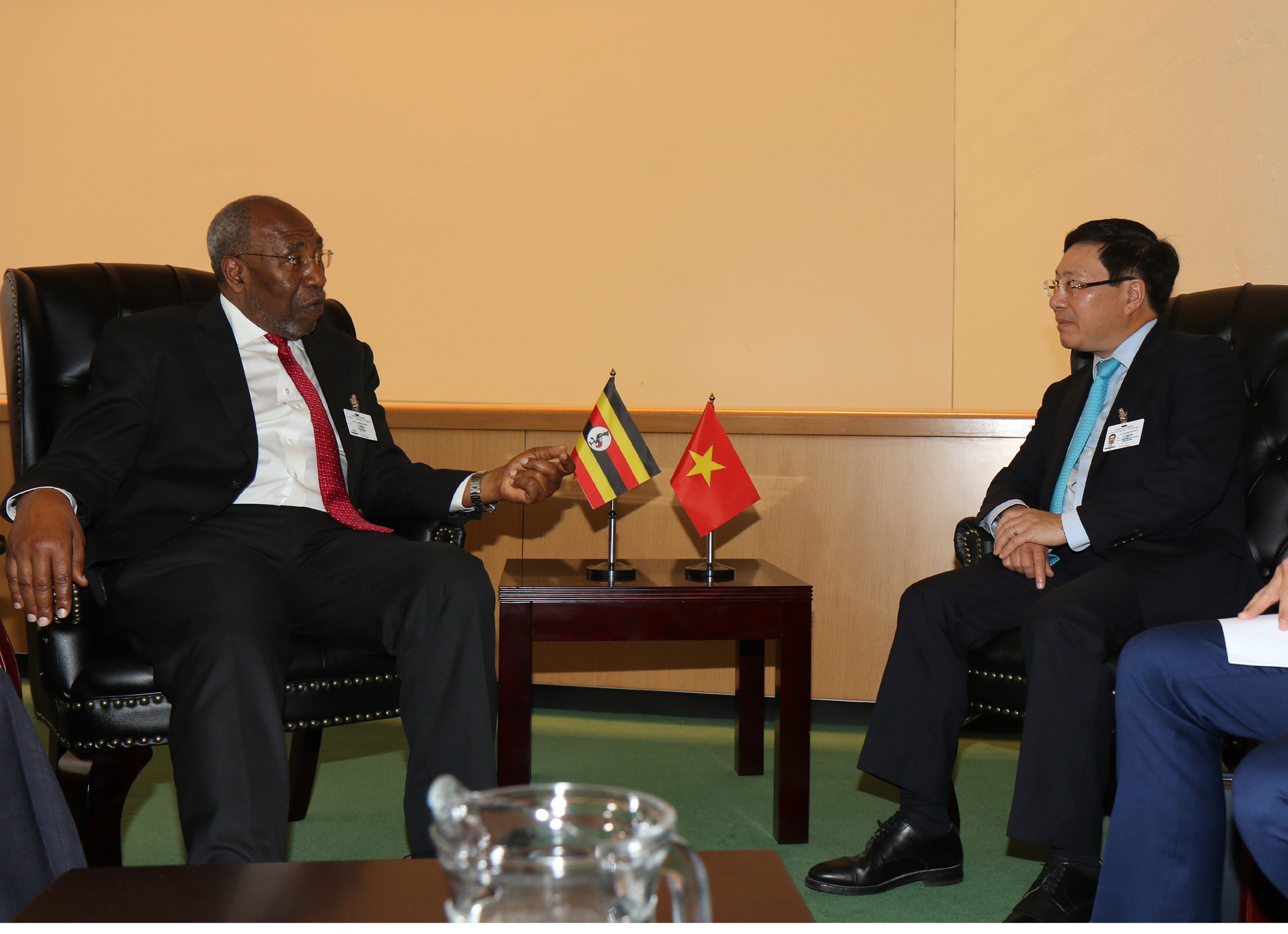 pham binh minh tiep xuc song phuong anh 1