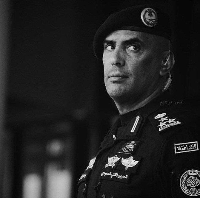 ve si vua saudi bi ban chet anh 2