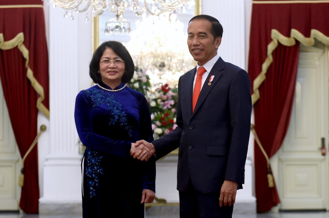 Pho chu tich nuoc du le nham chuc tong thong Indonesia hinh anh