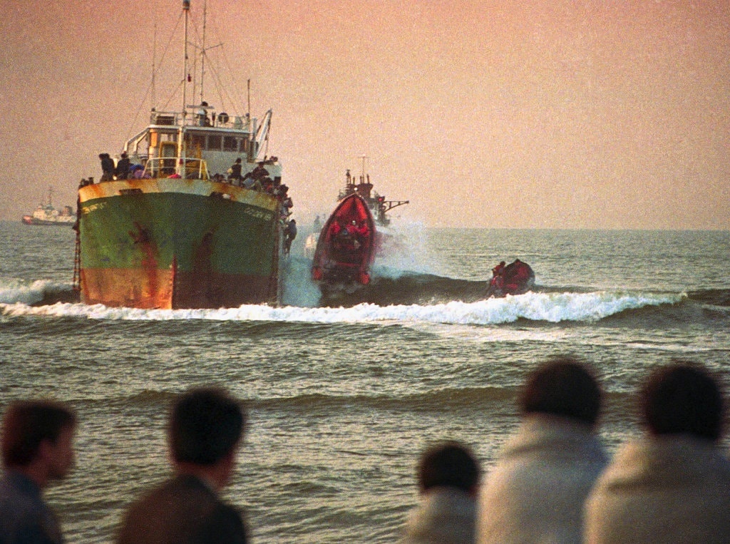 39 người chết trên xe tải ở anh ảnh 3 39 nguoi chet tren xe tai o anh anh 3