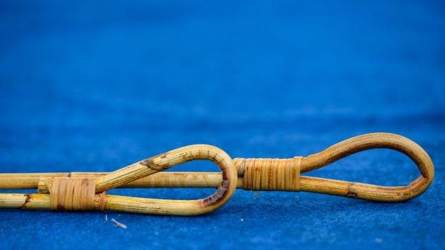 bi phat roi vi ngoai tinh anh 2