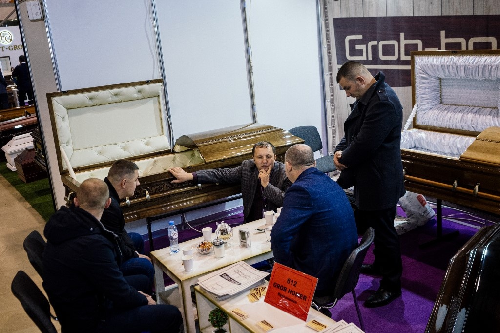 trien lam dam tang o nga anh 8