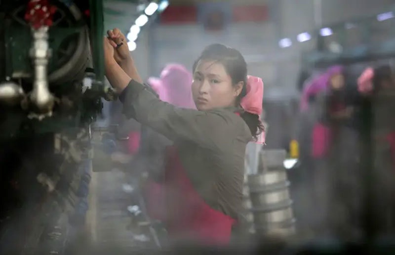 cuoc song bi an cua nguoi lao dong Trieu Tien anh 11