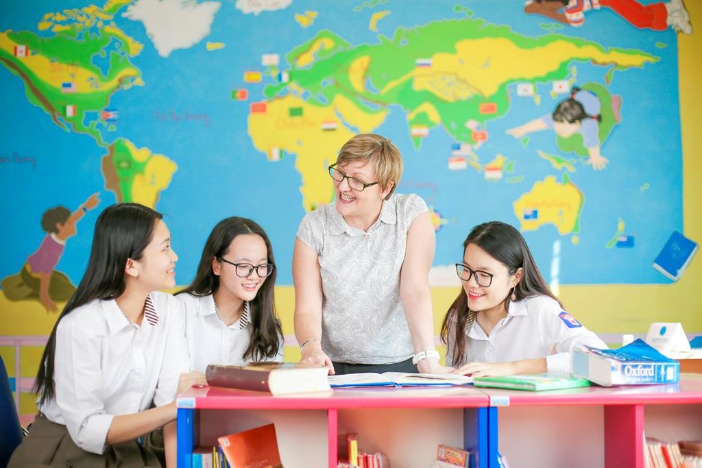 Tieng Anh cua nguoi Viet lan dau roi xuong nhom 'kem' hinh anh