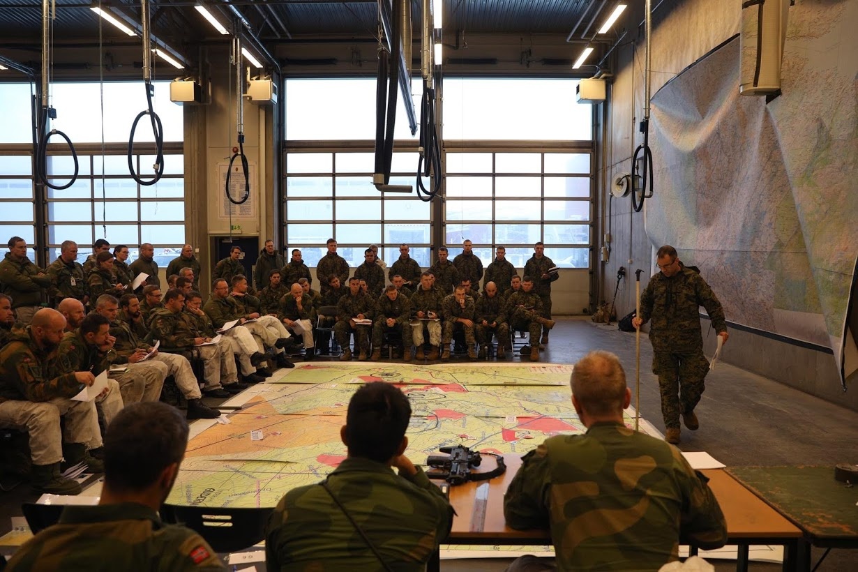 nga cung co binh luc o bien gioi anh 11