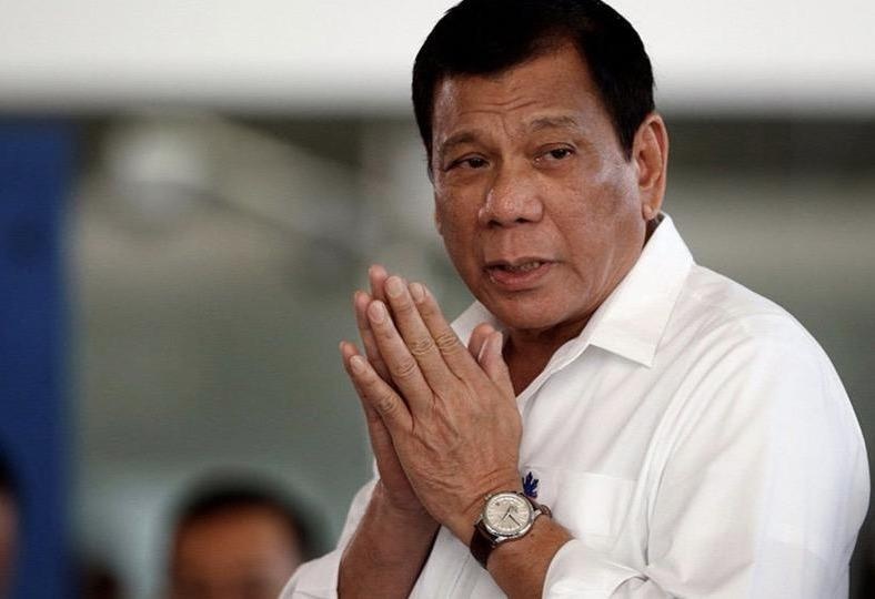 Duterte dung mot loat du an do Trung Quoc tai tro hinh anh