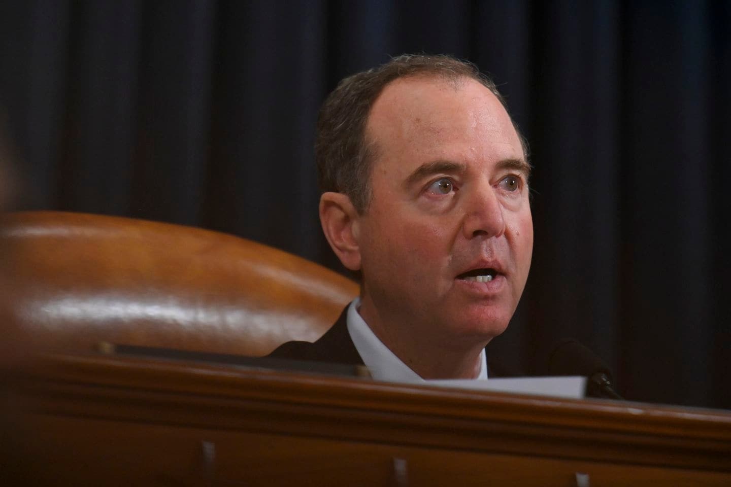 Hanh vi cua TT Trump 'vuot qua nhung gi Nixon lam' hinh anh