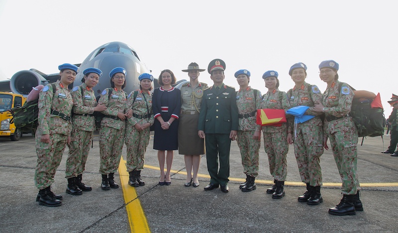 khong quan australia dua y bac si sang nam sudan anh 8