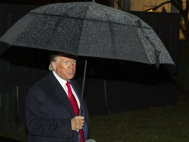 Y do cua dang Dan chu khi cho ra 'cao trang mong' doi voi TT Trump hinh anh