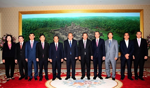 pho thu tuong truong hoa binh tham campuchia anh 2