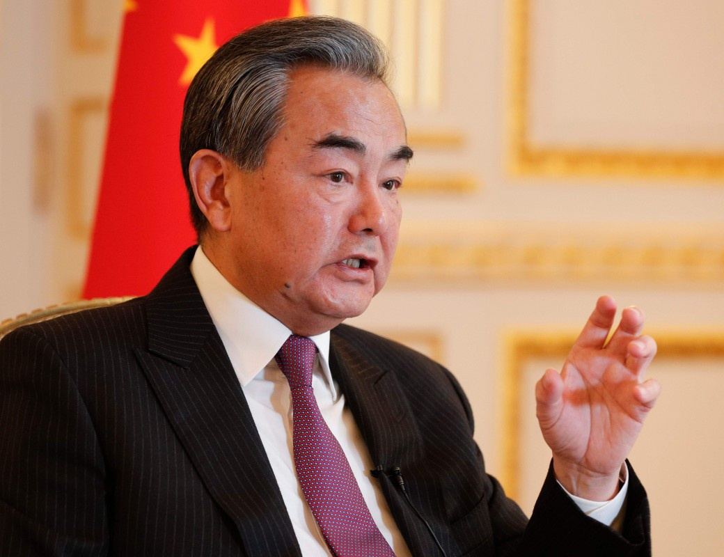 Ngoai truong Vuong Nghi: Khong gi co the 'ngang duong' Trung Quoc hinh anh