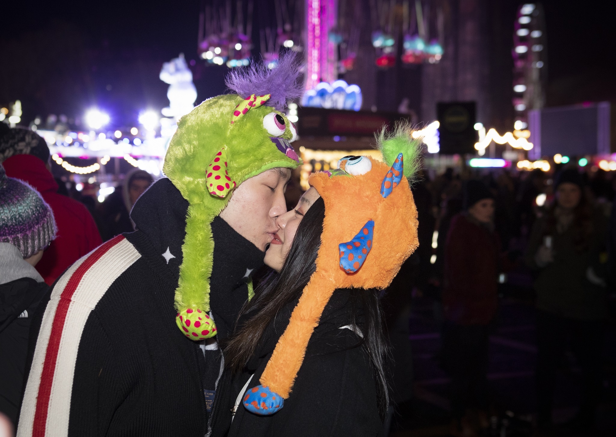 tai sao hon nhau luc giao thua anh 1