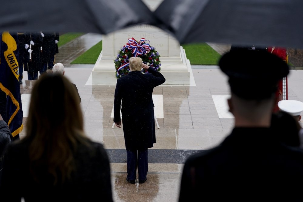 ong trump lan dau xuat hien truoc cong chung anh 3