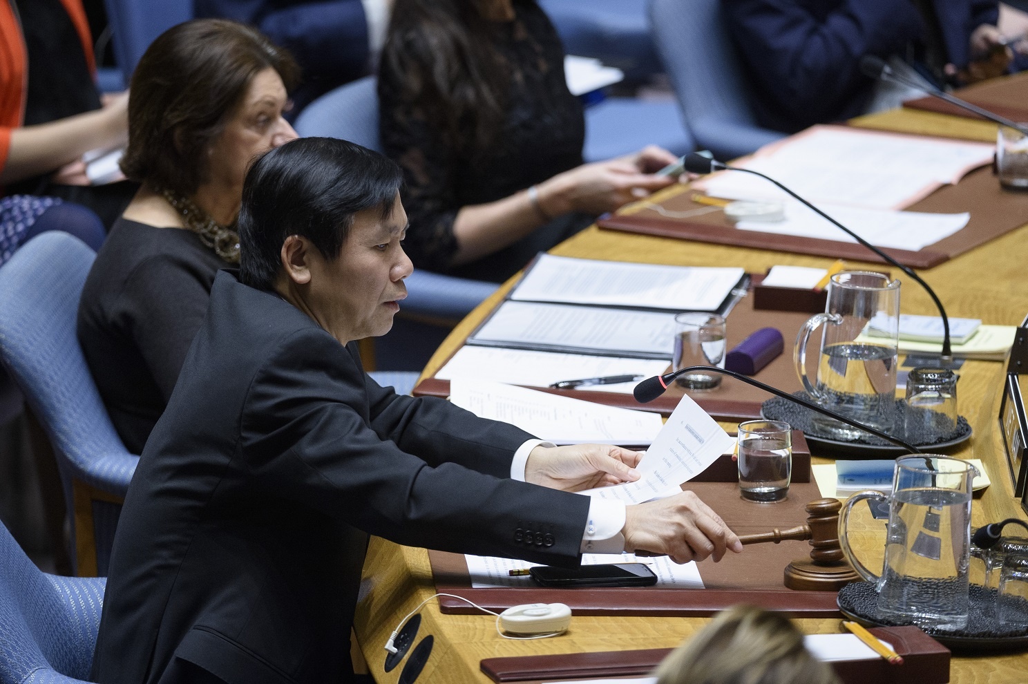 viet nam chu tri hop hoi dong bao an anh 2