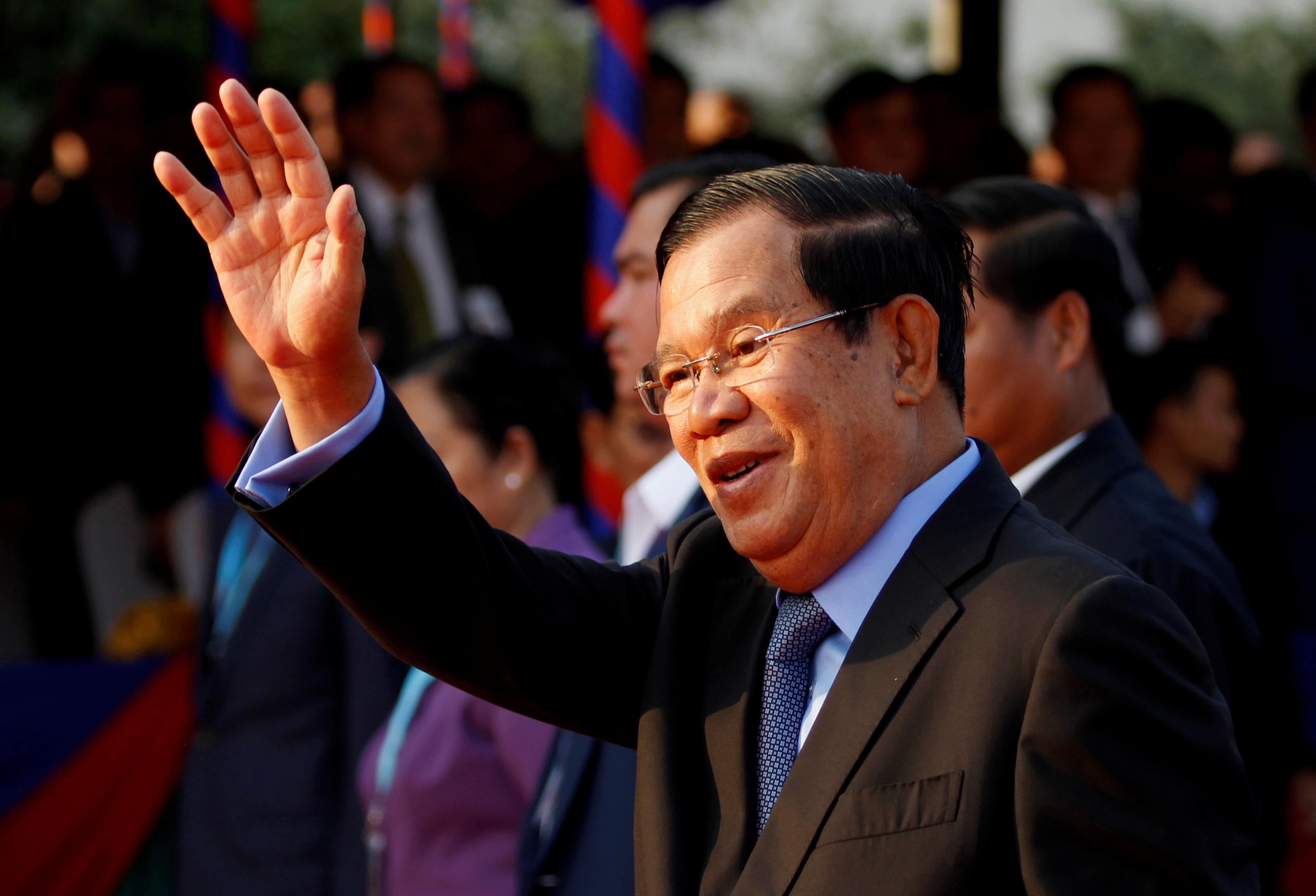 Thu tuong Hun Sen den Bac Kinh gap lanh dao TQ giua dich virus corona hinh anh