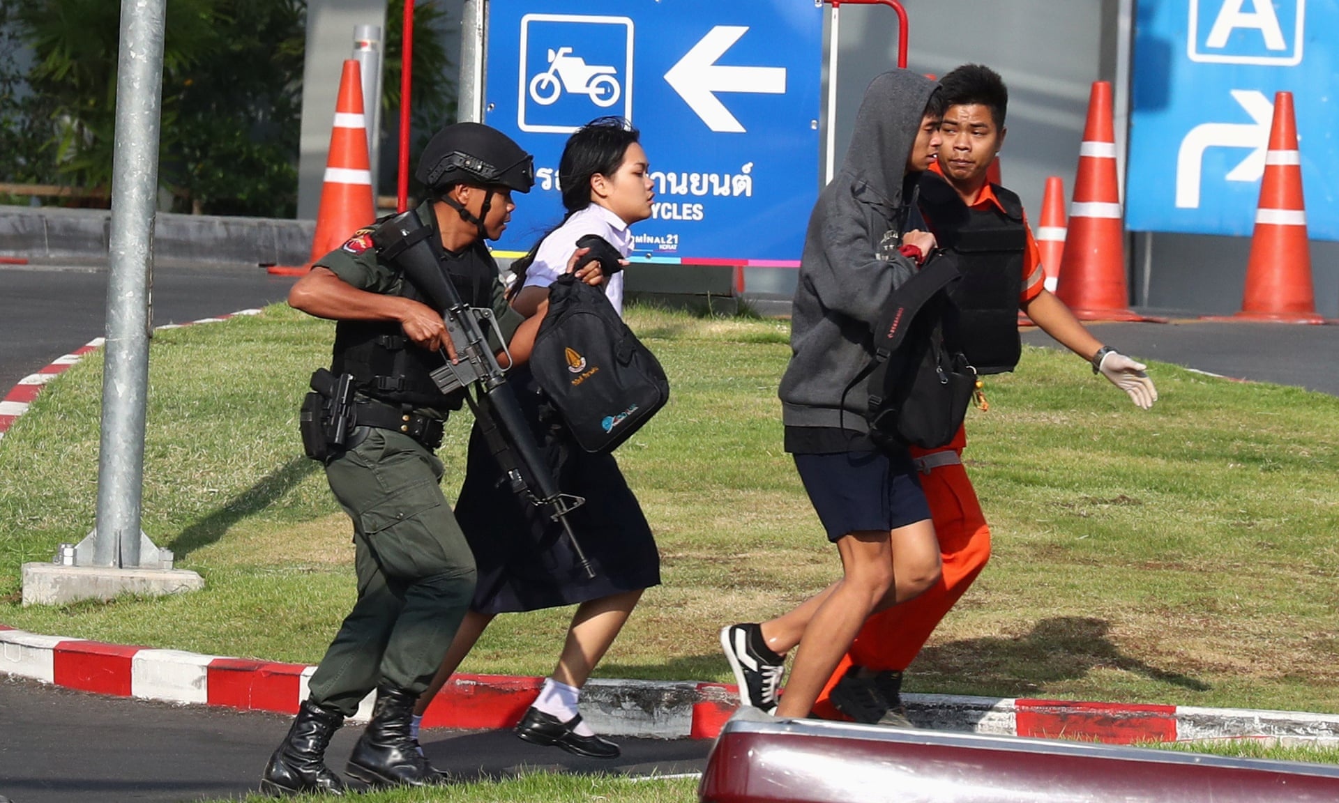 xa sung o trung tam thuong mai thai lan anh 7