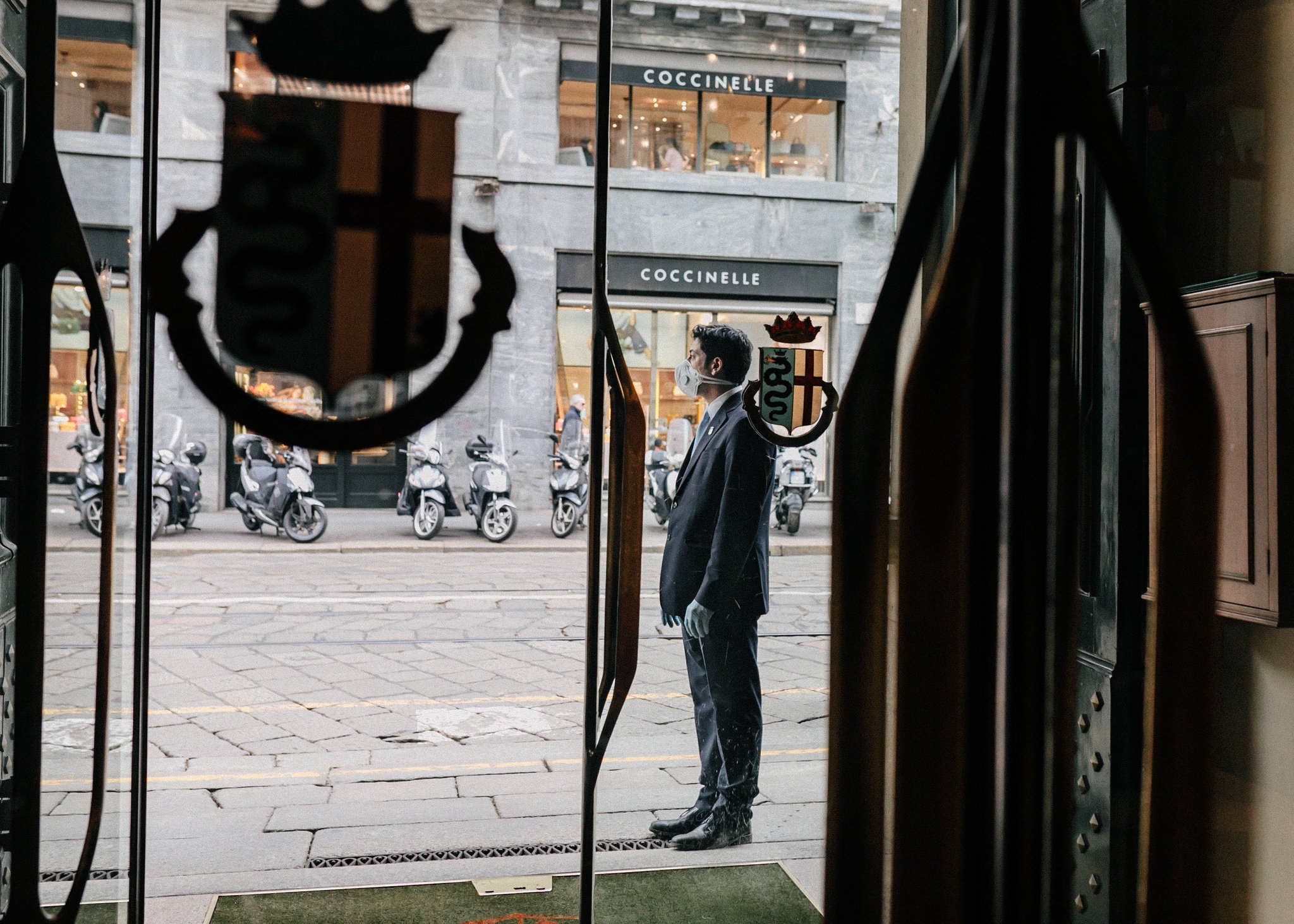 milan bi dao lon vi dich virus corona anh 13