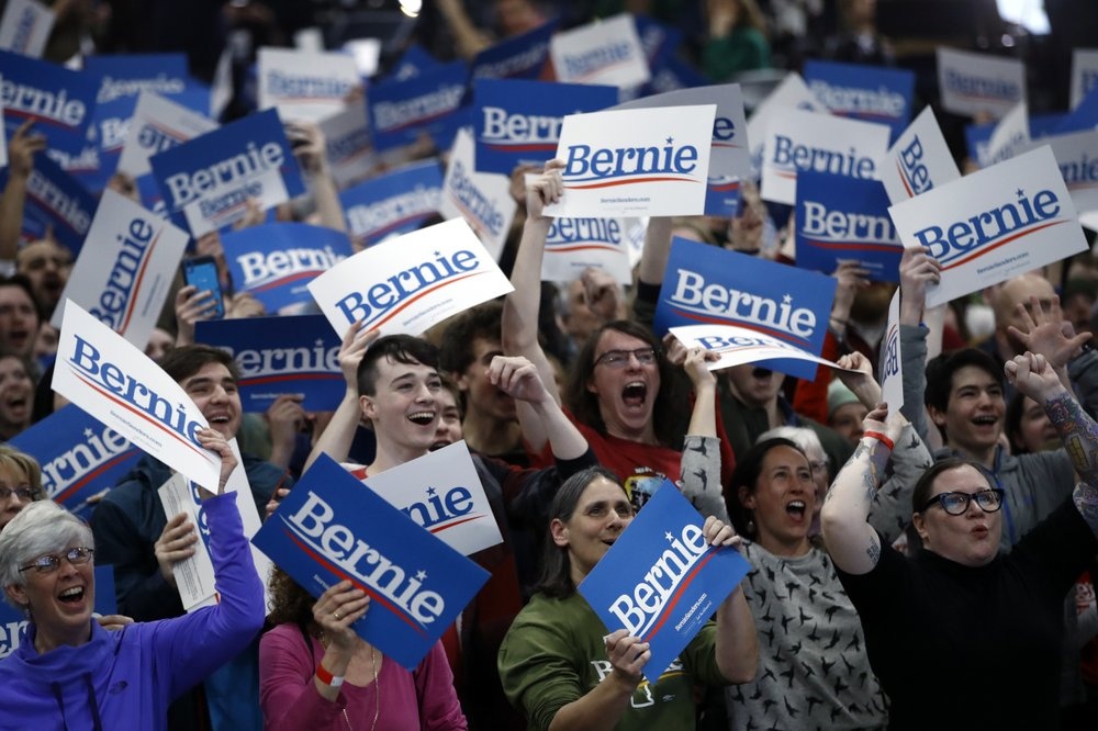 sieu thu ba bau cu my anh 3