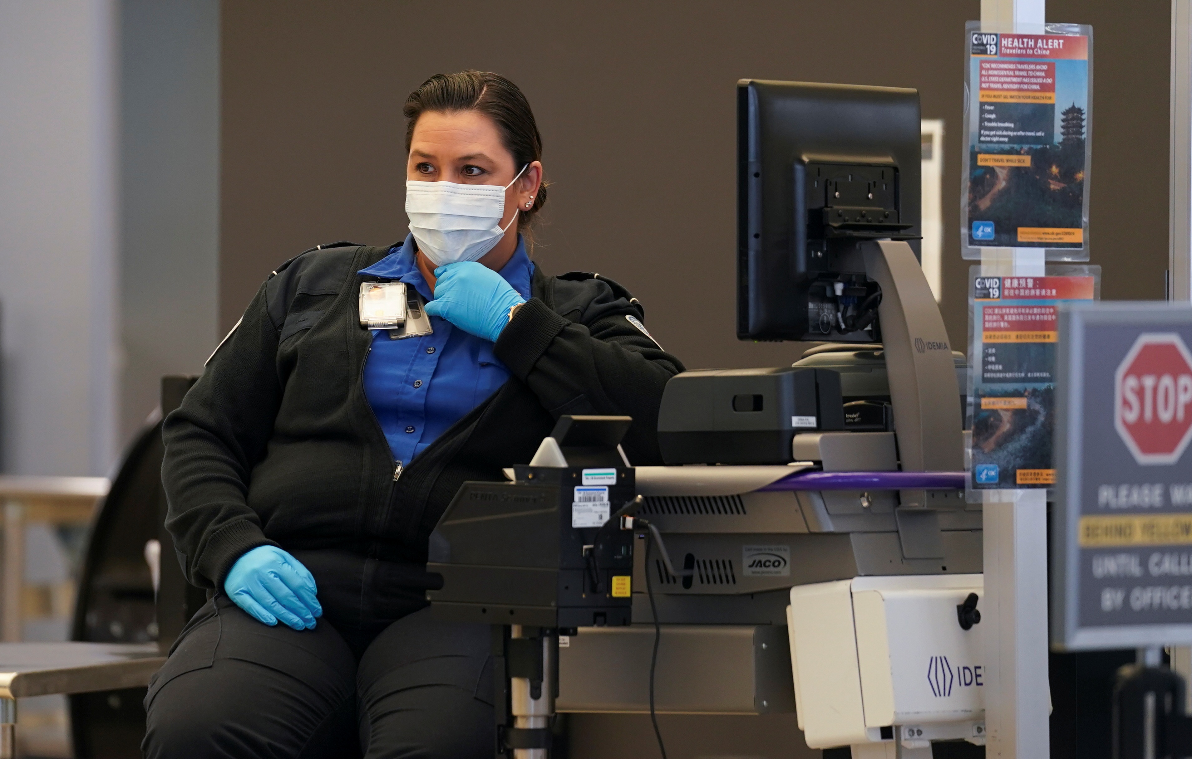 150 trieu dan My co the nhiem virus corona hinh anh