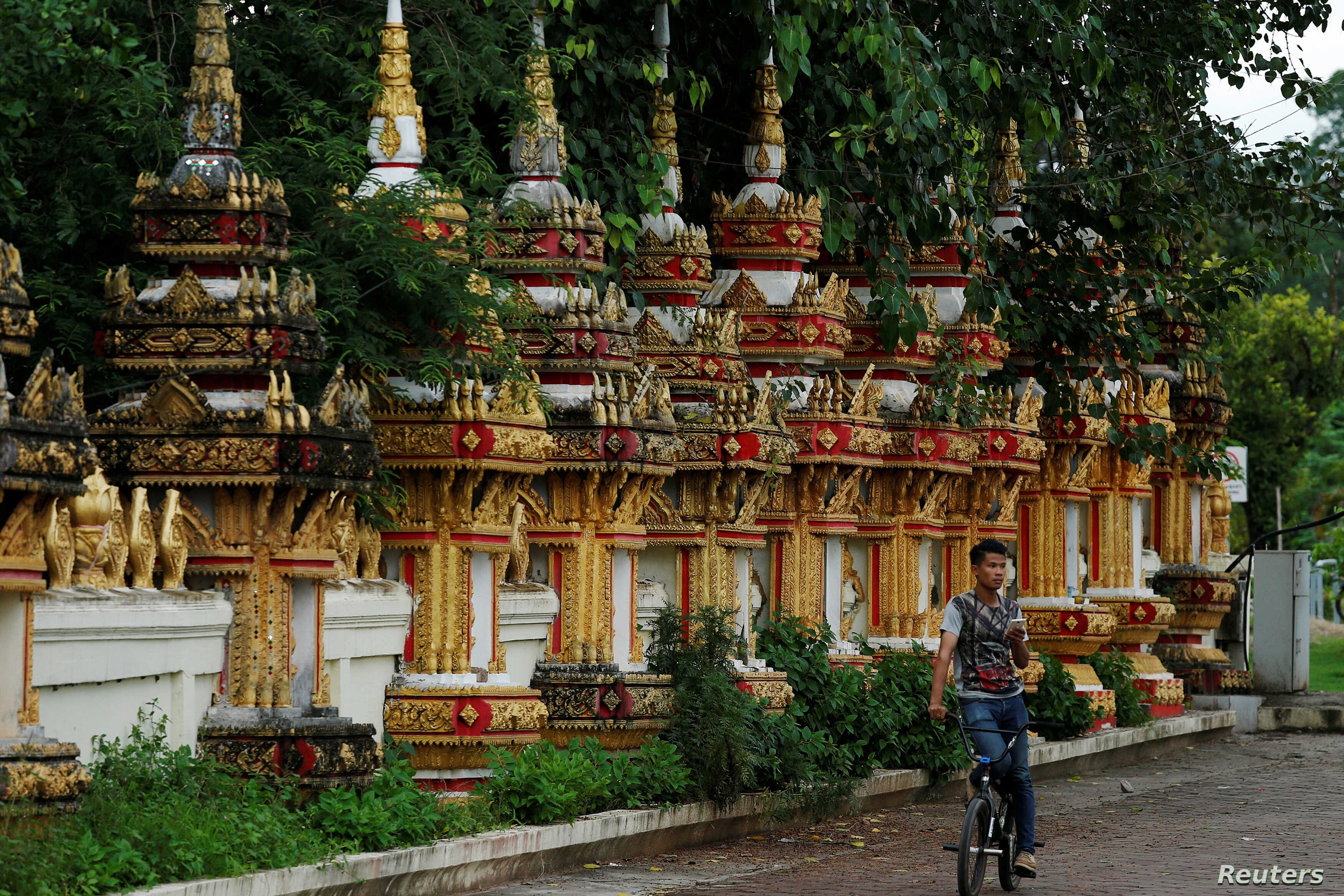 lao co ca nhiem virus dau tien anh 1