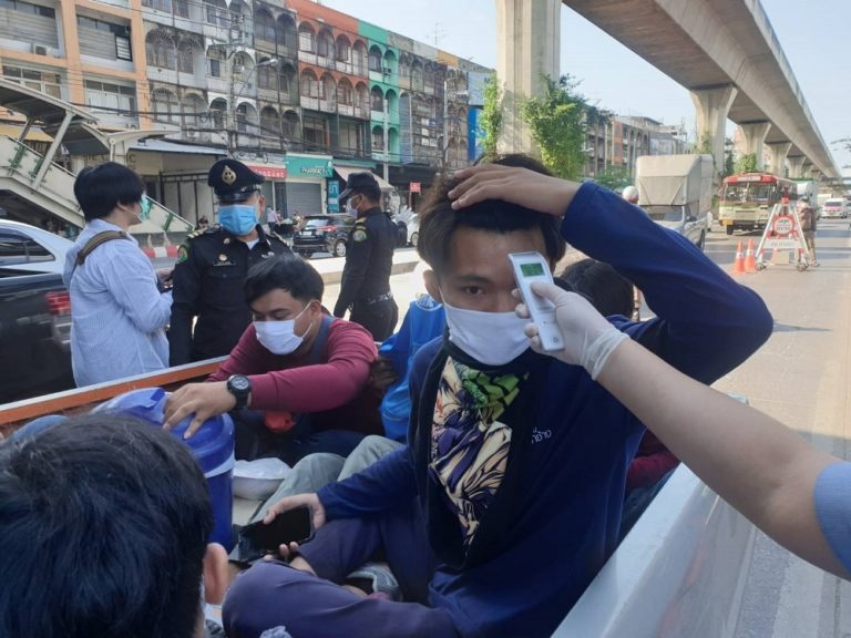 Thai Lan bat dau tinh trang khan cap, so ca nhiem vuot 1.000 hinh anh