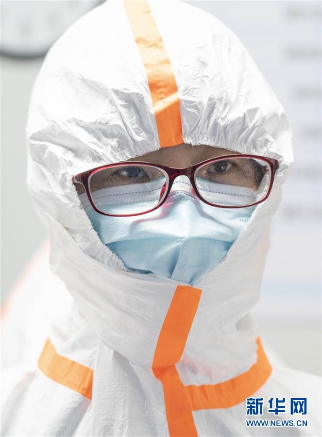 y bac si chia tay vu han anh 9