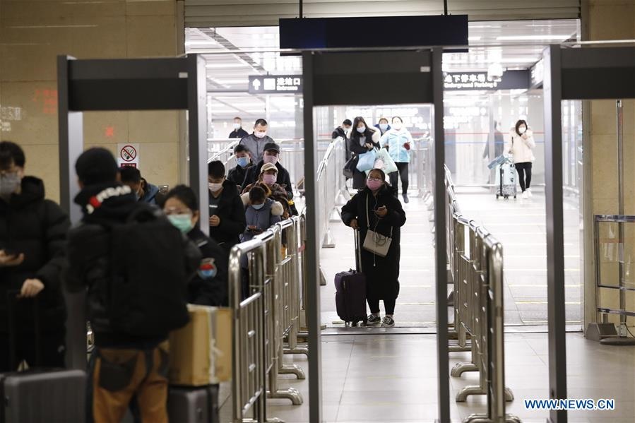 ga tau vu han dong duc tro lai anh 10