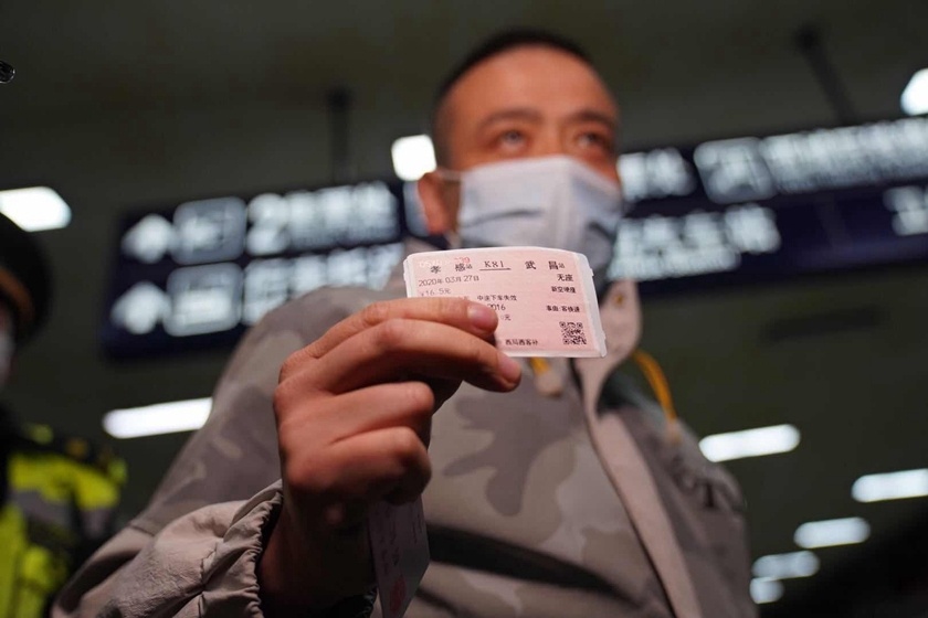 ga tau vu han dong duc tro lai anh 4