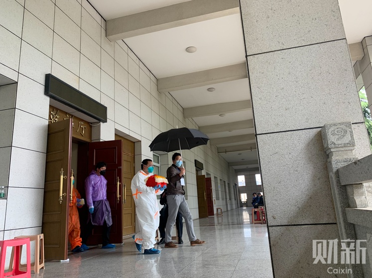 hoa tang voi vang o vu han anh 4