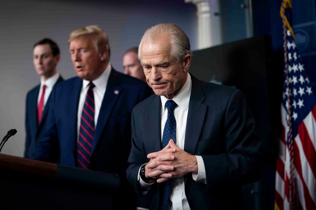 Lo canh bao bom tan tu som cua co van TT Trump ve dai dich hinh anh