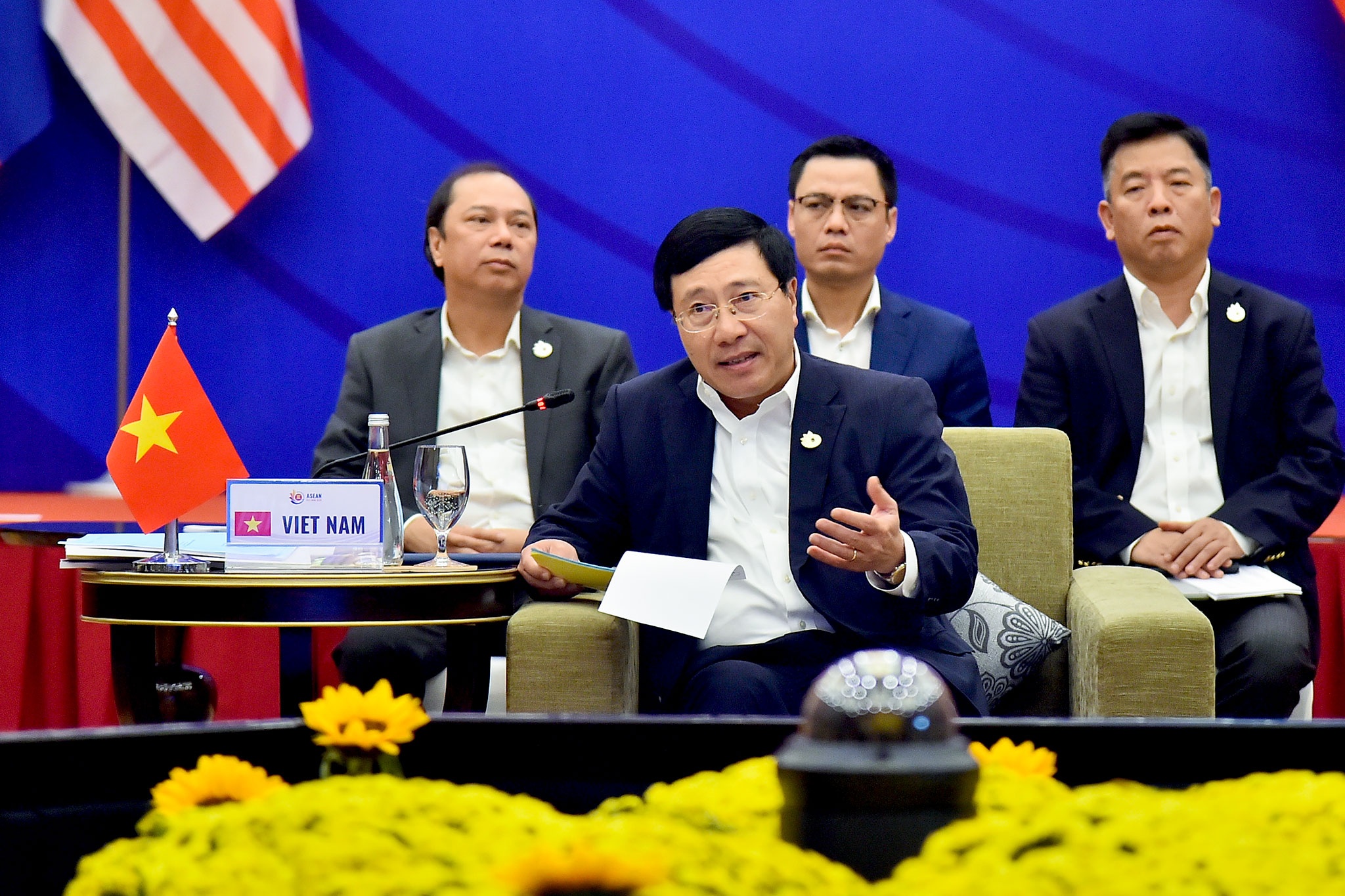 Hop tac ASEAN day lui Covid-19: Doan ket la suc manh hinh anh