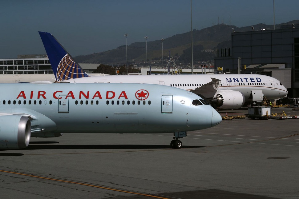 Canada se bay moi ngay de cho thiet bi y te tu TQ sau vu 've khong' hinh anh