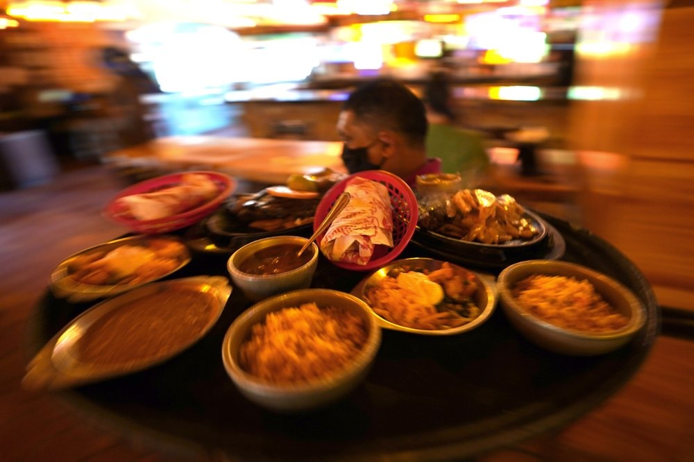 nguoi dan my va chau au ra duong anh 7