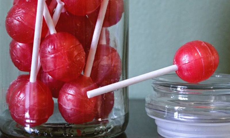 Bo truong Giao duc bi sa thai vi muon mua hon 2 trieu USD keo mut hinh anh