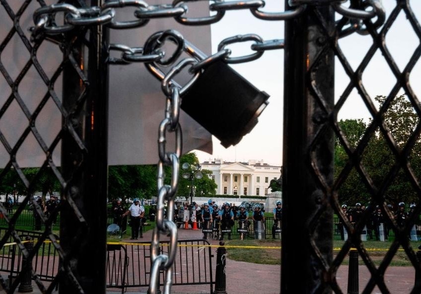 5 ngay Nha Trang hoa thanh 'phao dai' giua song gio bieu tinh hinh anh